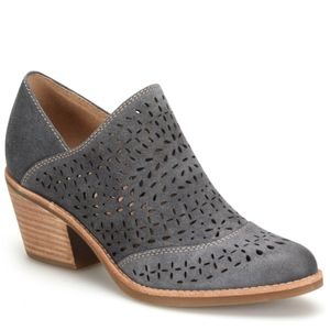 Sofft cutout ankle boots, size 7.5